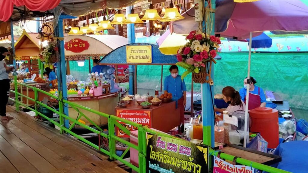 ที่เที่ยวอยุธยา - ตลาดน้ำวัดท่าการ้อง Wat Tha Karong Floating Market
