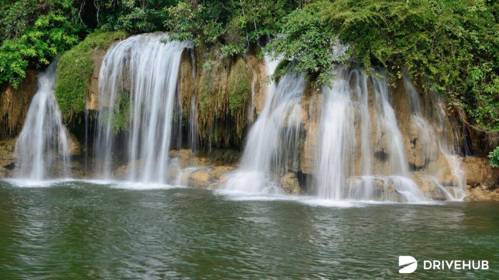 ที่เที่ยวกาญจนบุรี - น้ำตกไทรโยคใหญ่ (Sai Yok Yai Waterfall)
