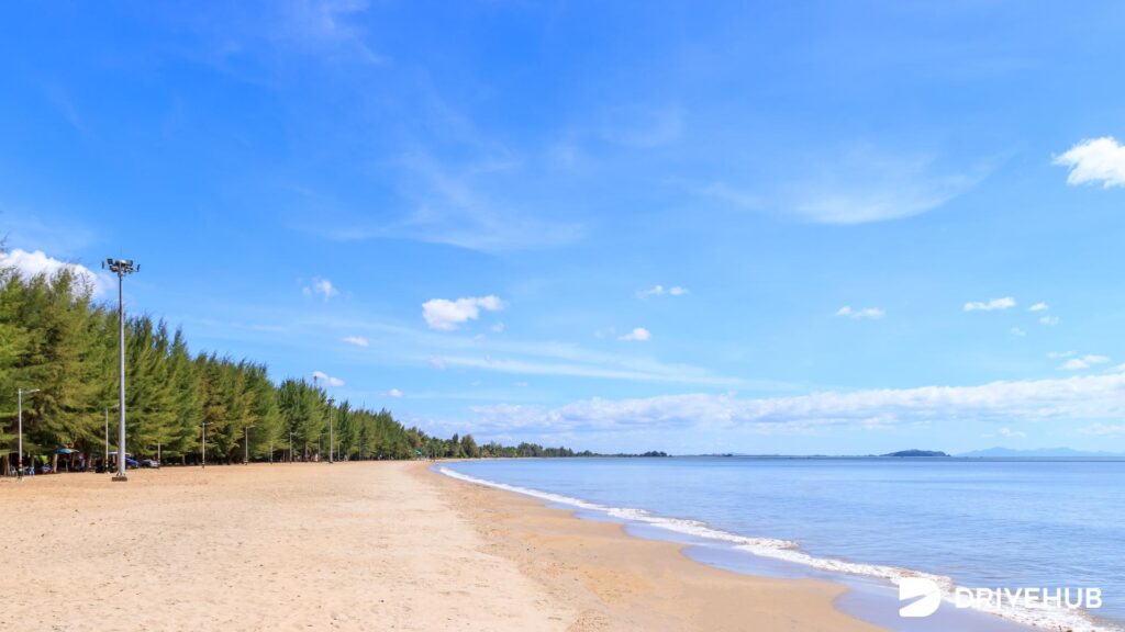 ที่เที่ยวจันทบุรี - หาดแหลมสิงห์ (Laem Sing Beach)
