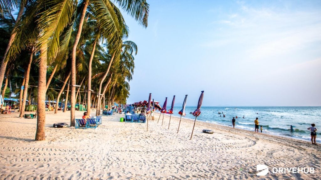 ที่เที่ยวชลบุรี - หาดบางแสน (Bang Saen Beach)  