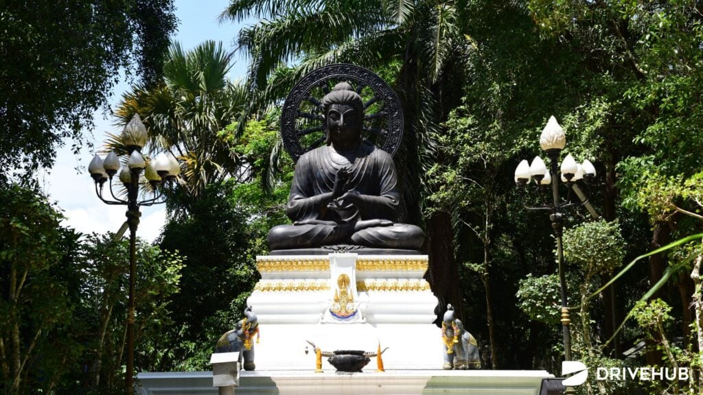 วัดภูเก็ต - วัดม่วงโกมารภัจจ์ (Wat Muang Komanraphat)  