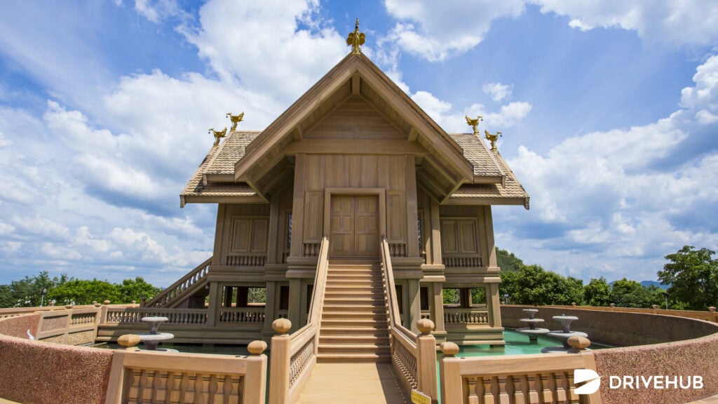 ที่เที่ยวโคราช - วัดเขาวันชัยนวรัตน์ (Wat Khao Wan Chainawarat)