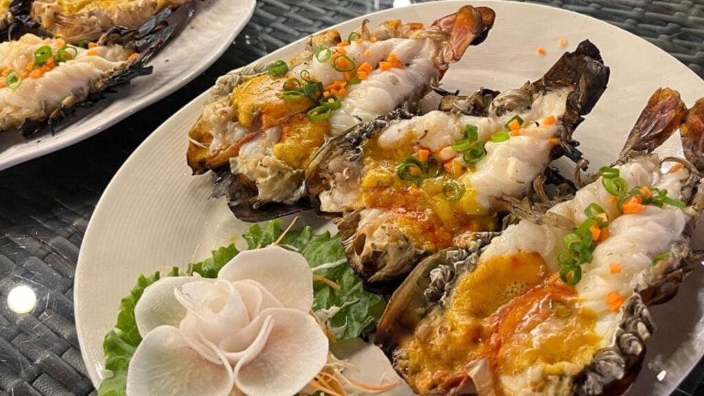 ร้านอาหารเชียงใหม่ - ชาวฟ้าทะเลคราม (Chaofahtalaykram)