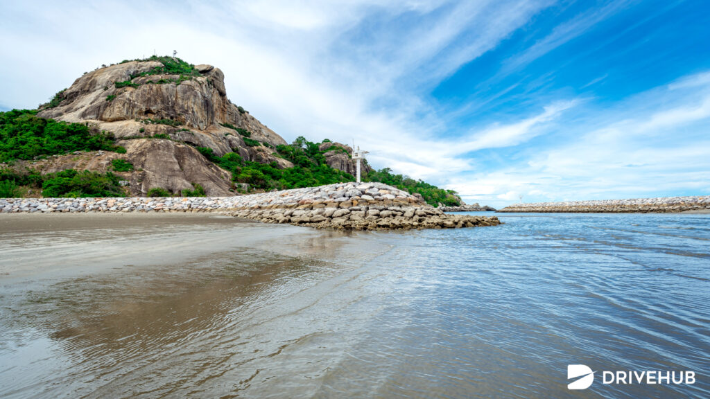 ที่เที่ยวหัวหิน - หาดเขาตะเกียบ (Khao Takiab Beach)