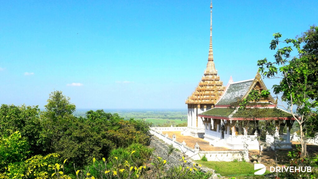ที่เที่ยวสุพรรณบุรี - วัดเขาดีสลัก (Wat Khao Dee Salak)